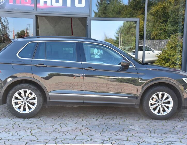 Volkswagen Tiguan 6