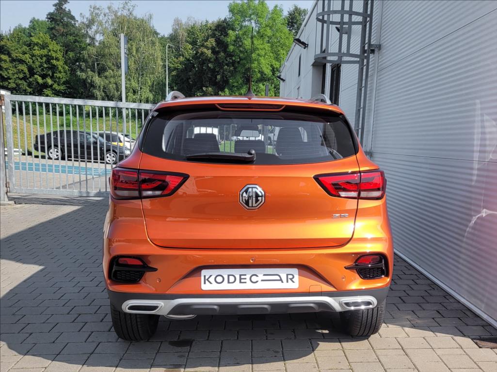 MG ZS