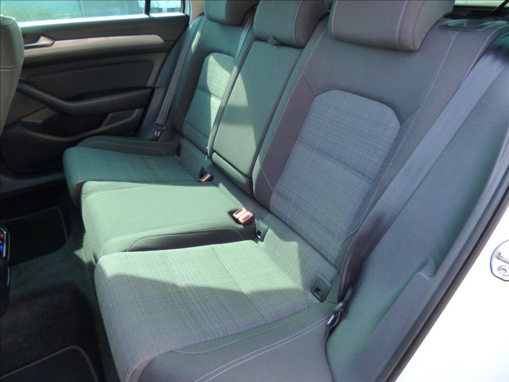 Volkswagen Passat 44