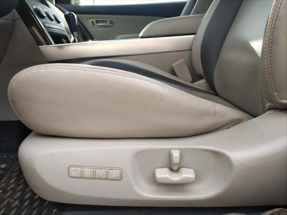 Mazda CX-9