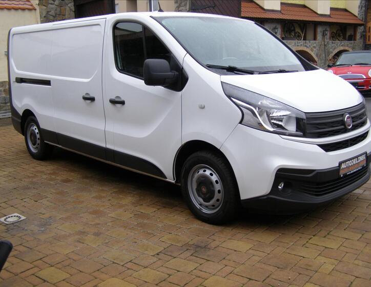 Renault Trafic 6
