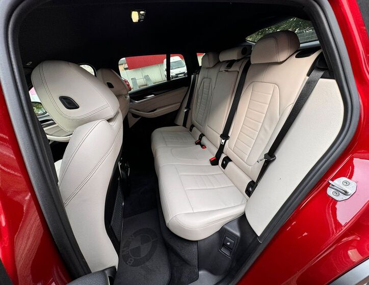 BMW X4 12