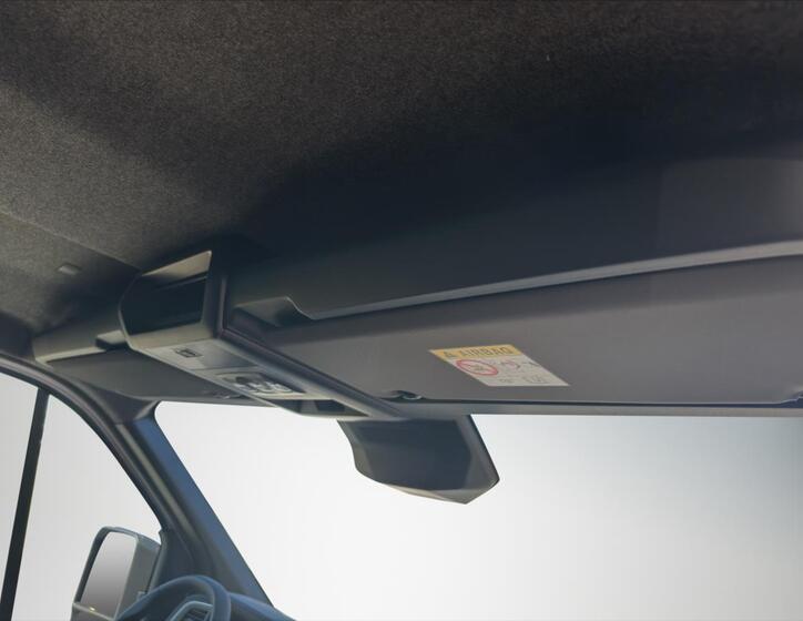 Nissan Interstar 18