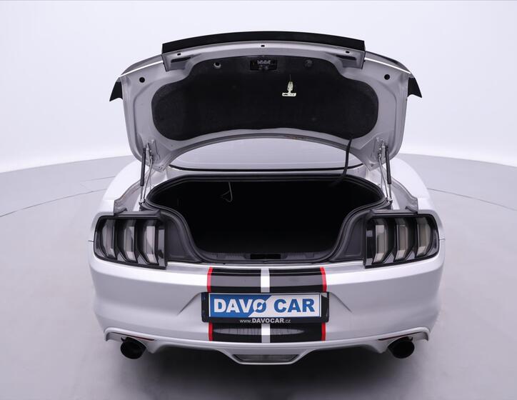 Ford Mustang 9