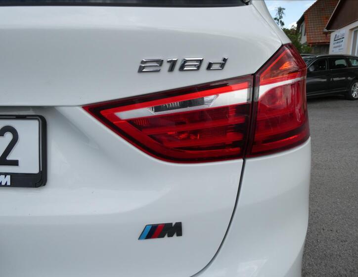 BMW Řada 2 10