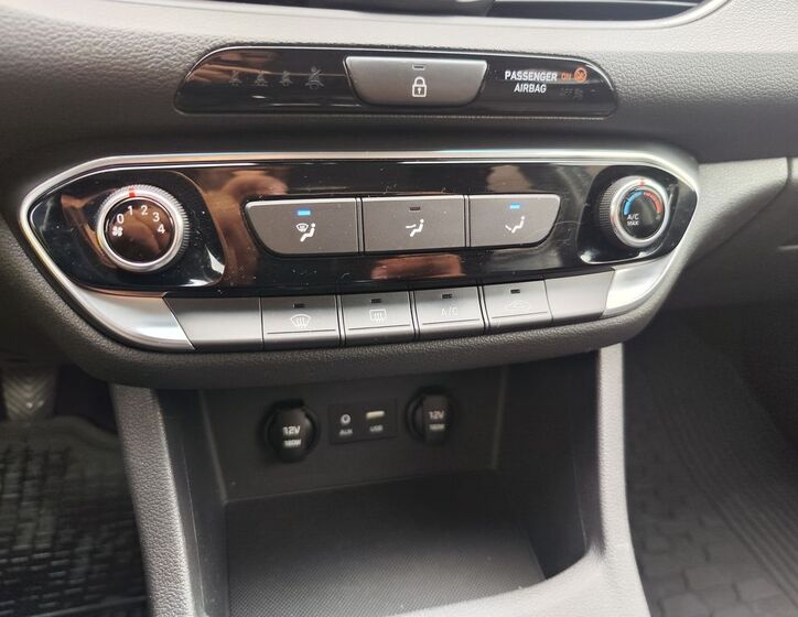 Hyundai i30 17