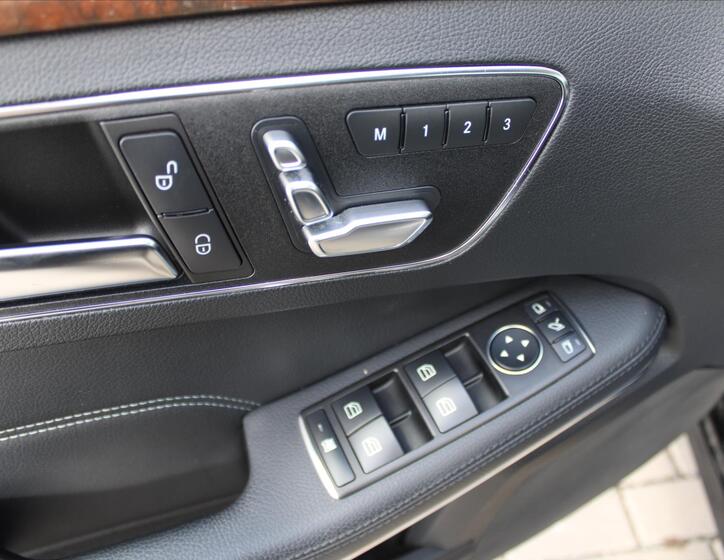 Mercedes-Benz Třídy E 20