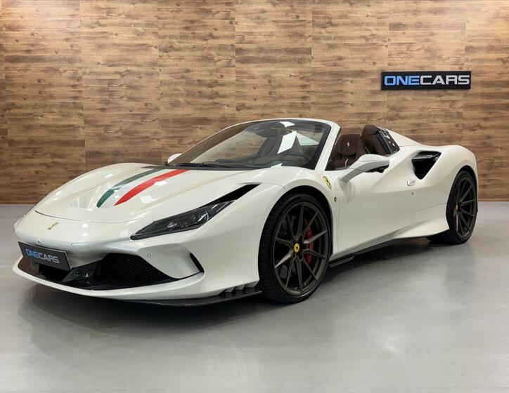 Ferrari F8 2