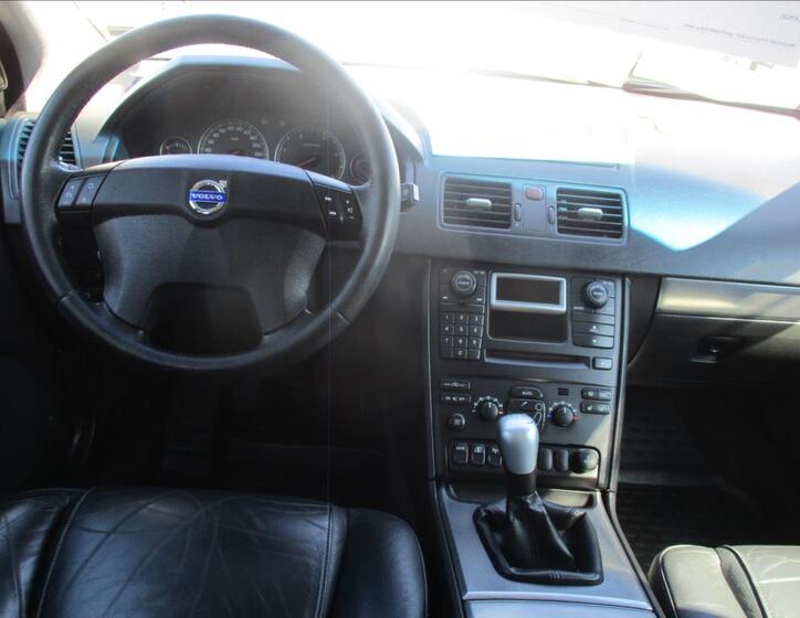 Volvo XC90 17