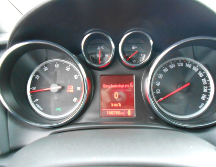 Opel Astra 12