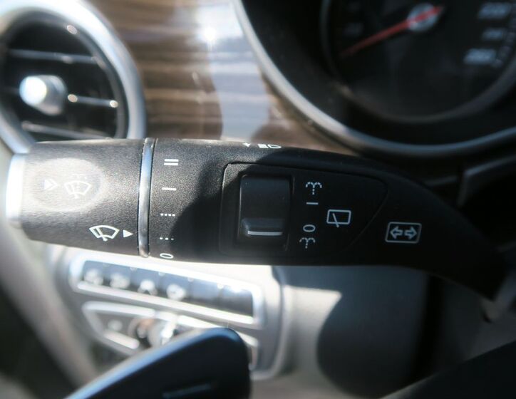 Mercedes-Benz Třídy V 16