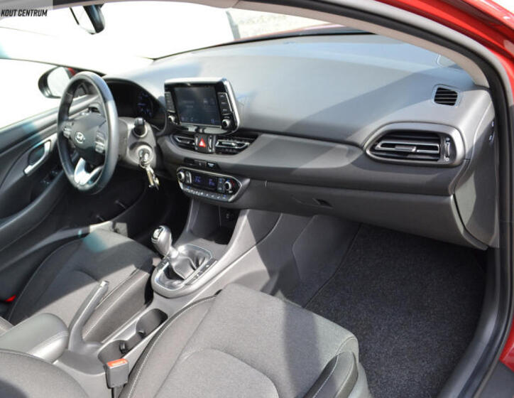 Hyundai i30 13