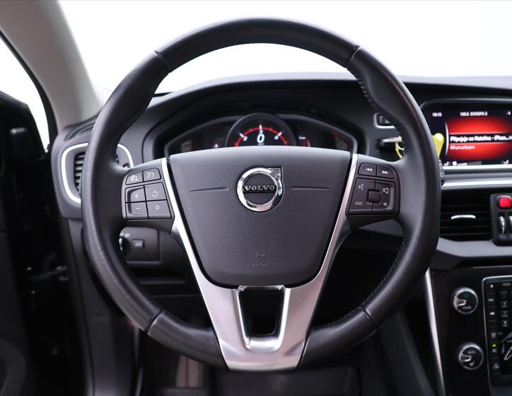 Volvo V40 19