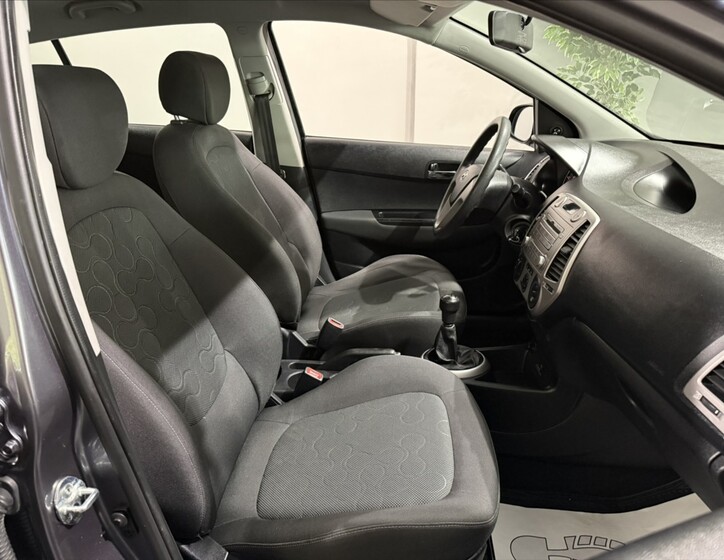 Hyundai i20 19