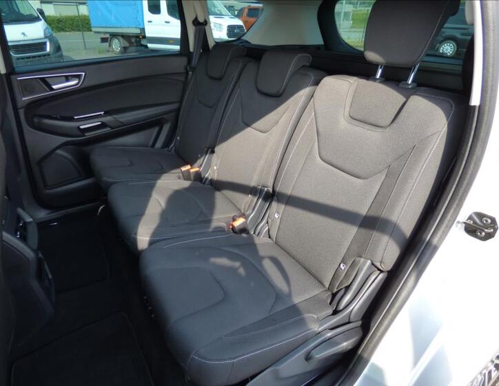 Ford S-MAX 47