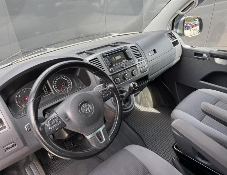 Volkswagen Multivan 9