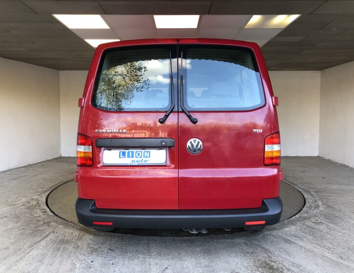 Volkswagen Caravelle 5