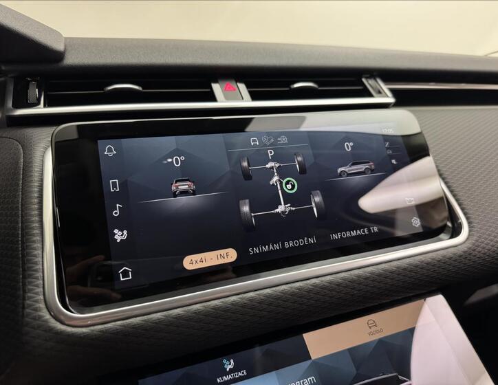 Land Rover Range Rover Velar 15