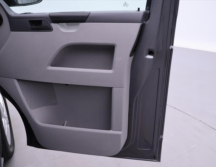 Volkswagen Transporter 13