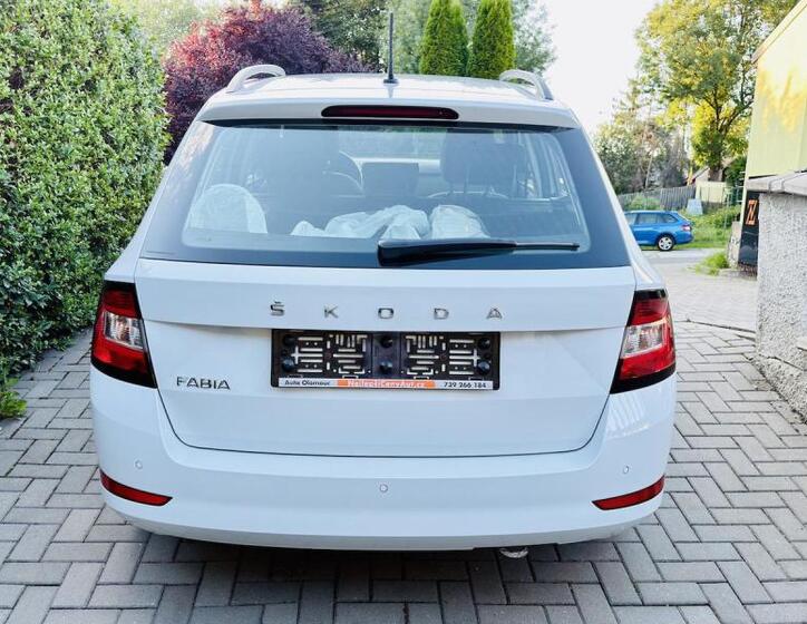 Škoda Fabia 16