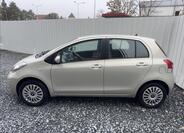 Toyota Yaris 4