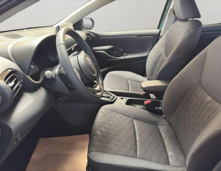 Toyota Yaris 7