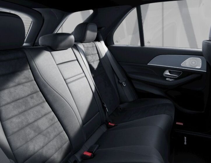 Mercedes-Benz GLE 8