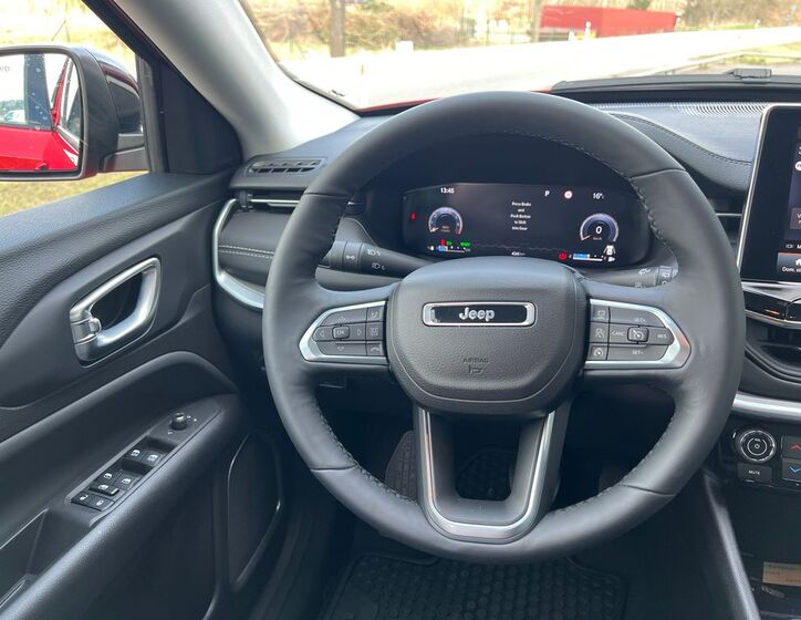 Jeep Compass 8