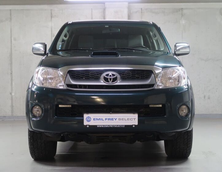Toyota Hilux 2