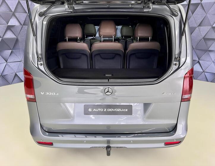 Mercedes-Benz Třídy V 32