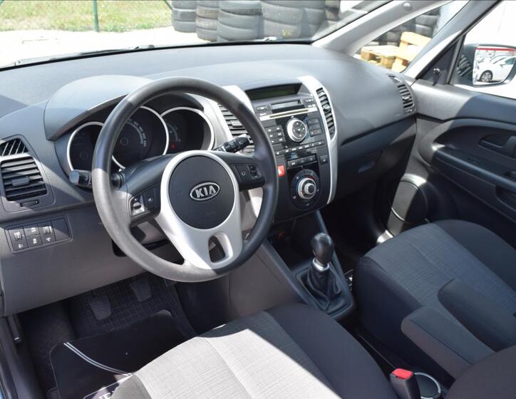 KIA Venga 16