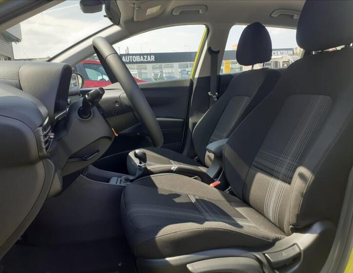 Hyundai i20 9