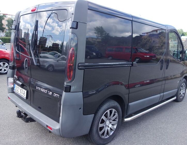 Opel Vivaro 9