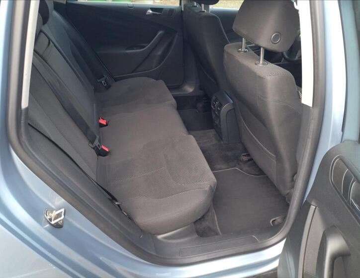 Volkswagen Passat 13