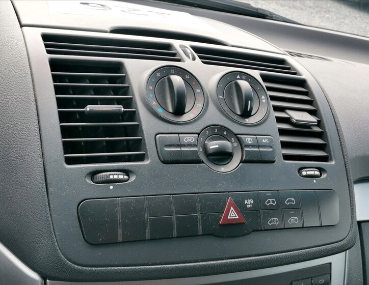Mercedes-Benz Vito 10