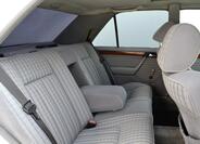 Mercedes-Benz 124 29