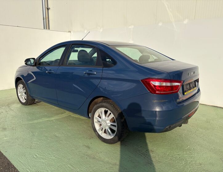 Lada Vesta 4