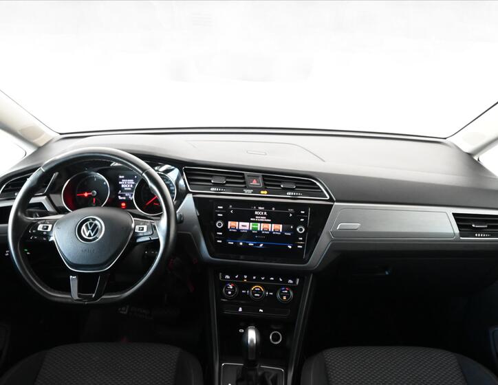 Volkswagen Touran 12