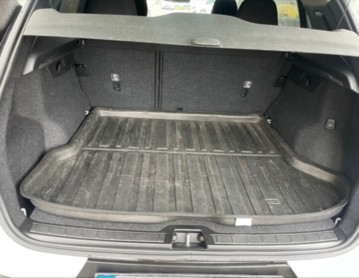 Volvo XC40 10