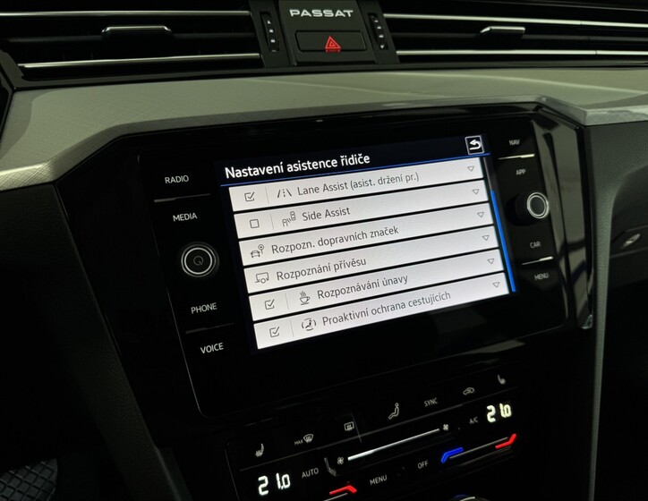 Volkswagen Passat 30