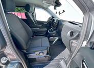 Mercedes-Benz Vito 13