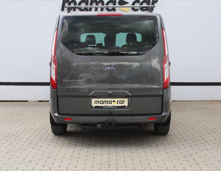 Ford Tourneo Custom 6