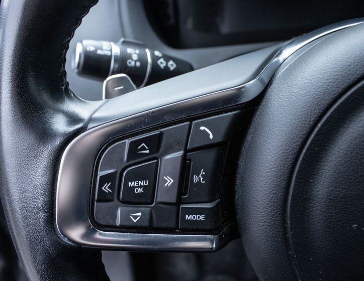 Jaguar F-Pace 21