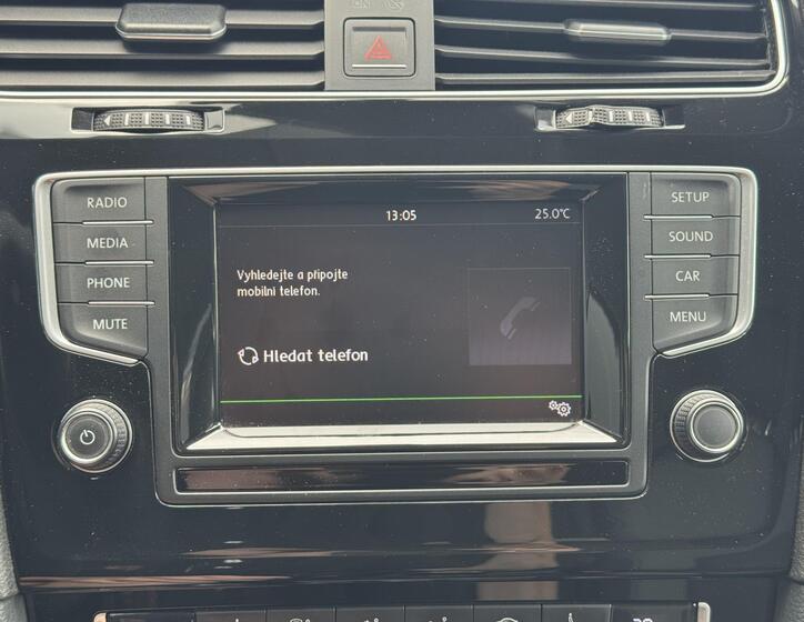 Volkswagen Golf 26
