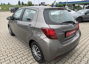 Toyota Yaris 5