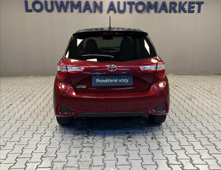 Toyota Yaris 13