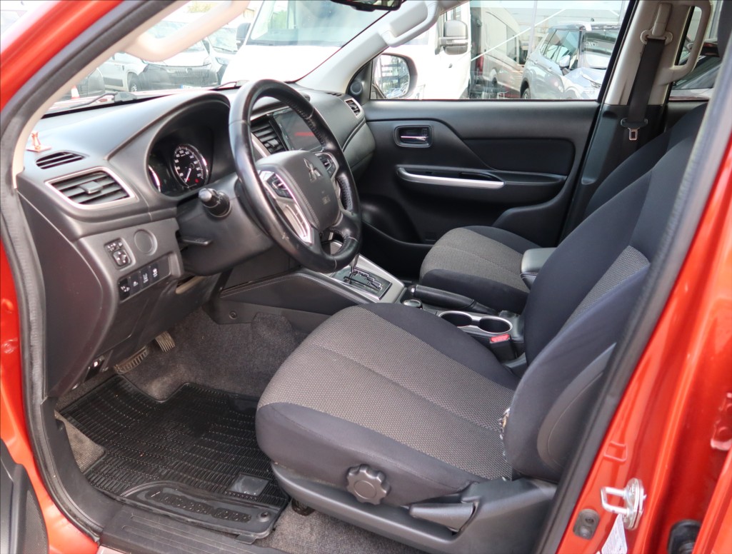 Mitsubishi L200