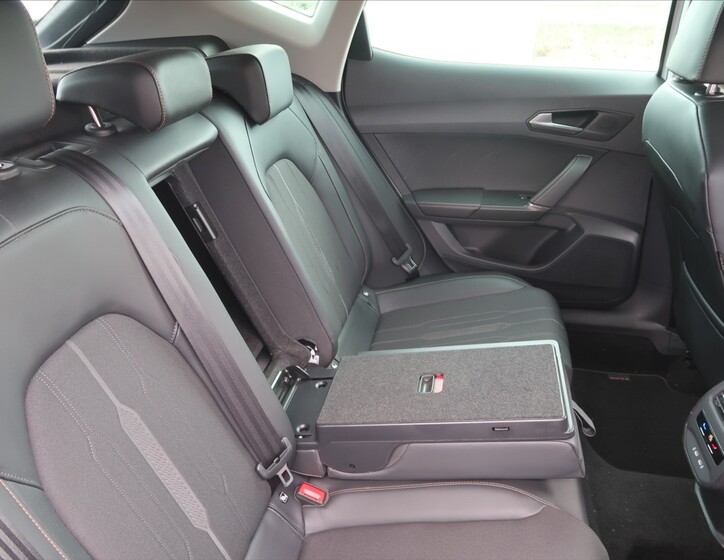 Cupra Formentor 13