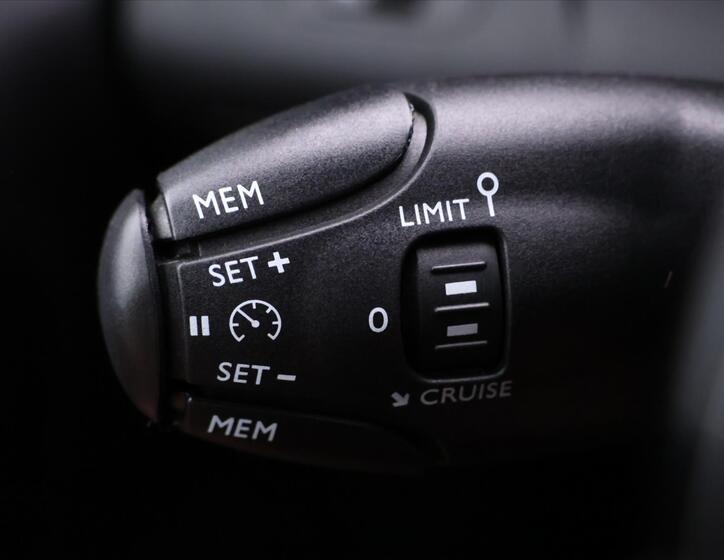 Peugeot Rifter 19
