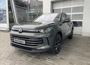 Volkswagen Tiguan 1